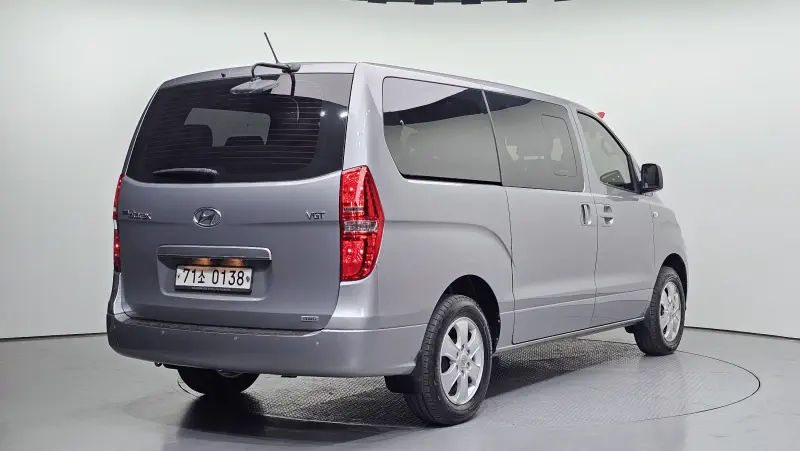 Hyundai Grand Starex