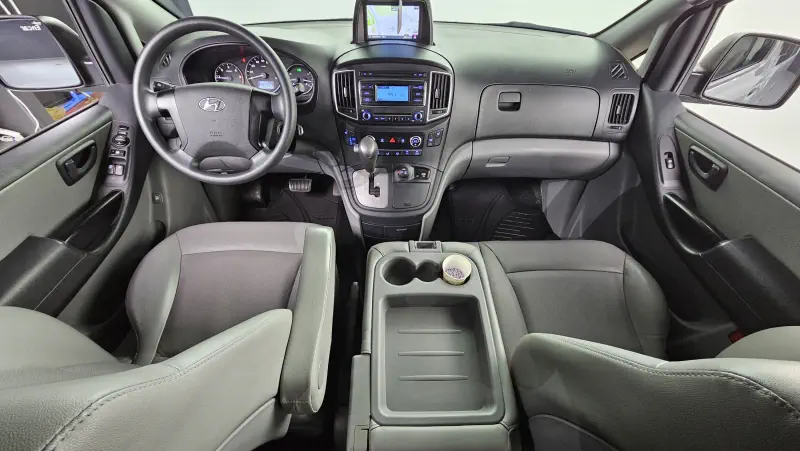 Hyundai Grand Starex