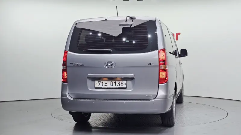Hyundai Grand Starex
