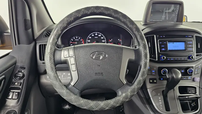 Hyundai Grand Starex