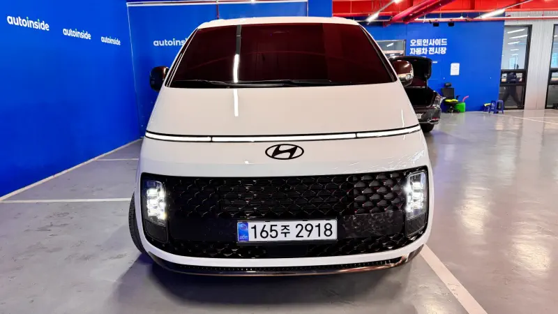 Hyundai Staria