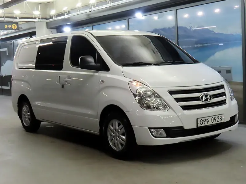 Hyundai Grand Starex