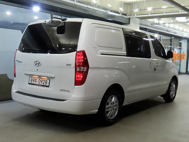 Hyundai Grand Starex
