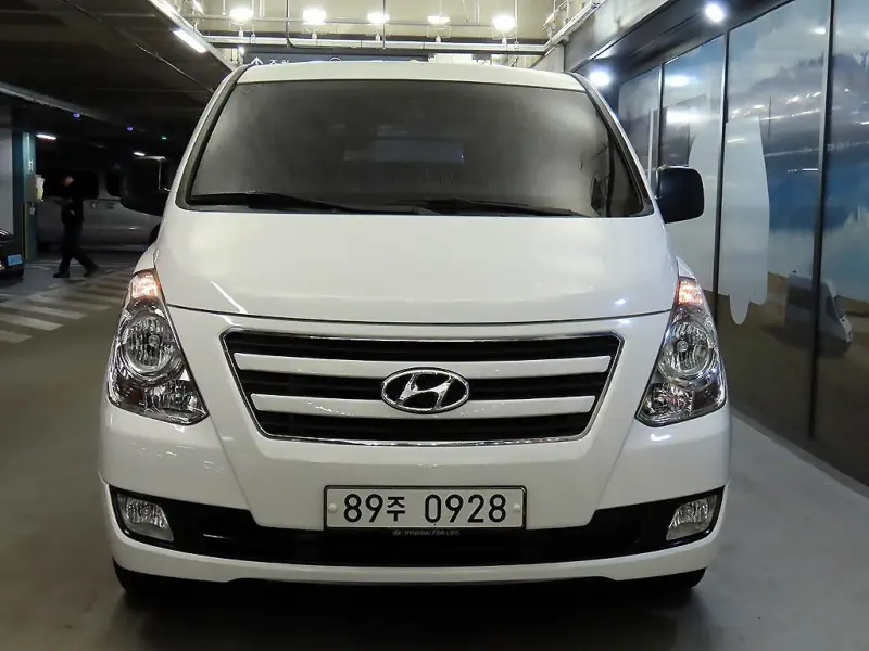 Hyundai Grand Starex