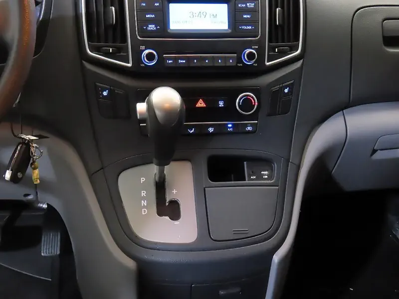 Hyundai Grand Starex