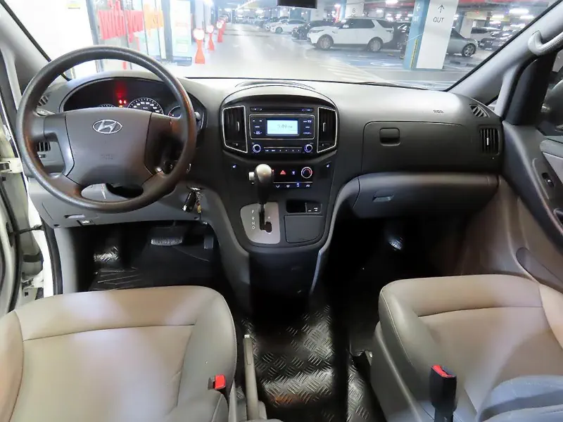 Hyundai Grand Starex