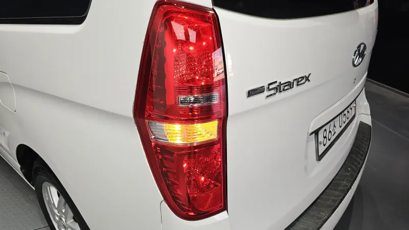 Hyundai Grand Starex