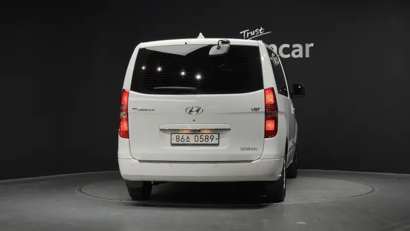 Hyundai Grand Starex