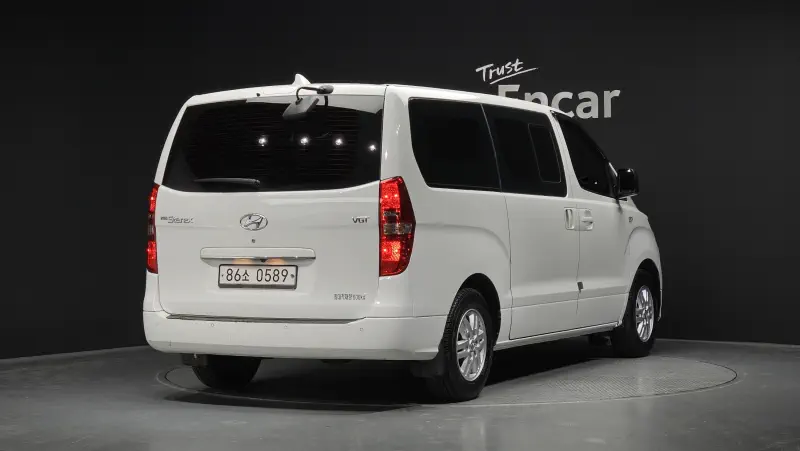 Hyundai Grand Starex