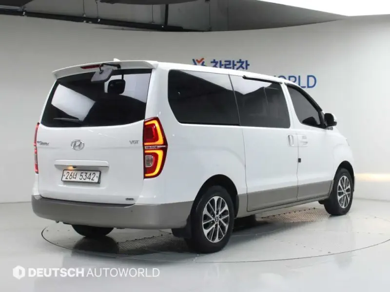 Hyundai Grand Starex