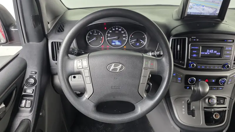 Hyundai Grand Starex