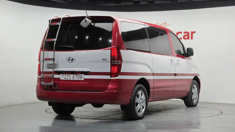 Hyundai Grand Starex