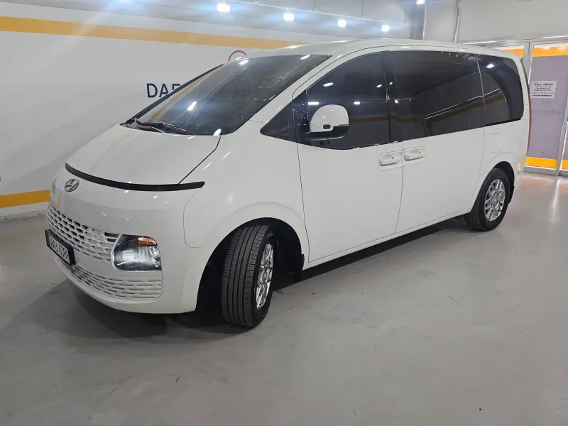 Hyundai Staria