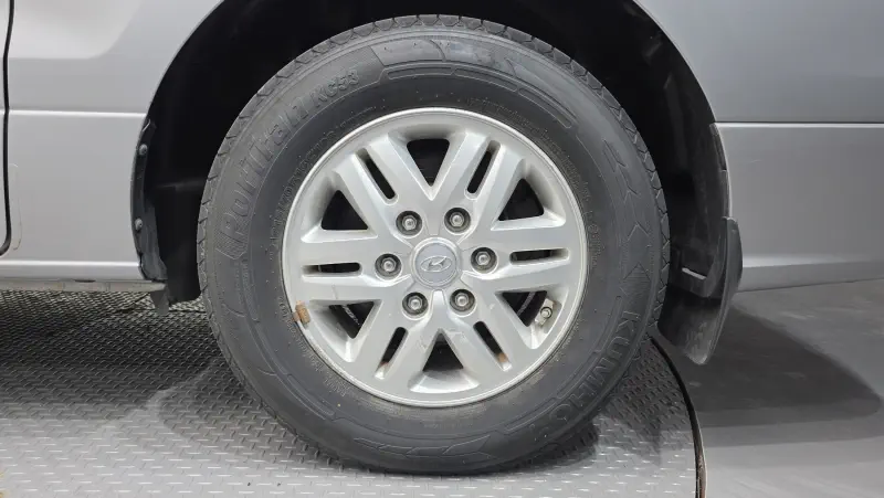 Hyundai Grand Starex