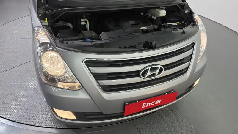 Hyundai Grand Starex