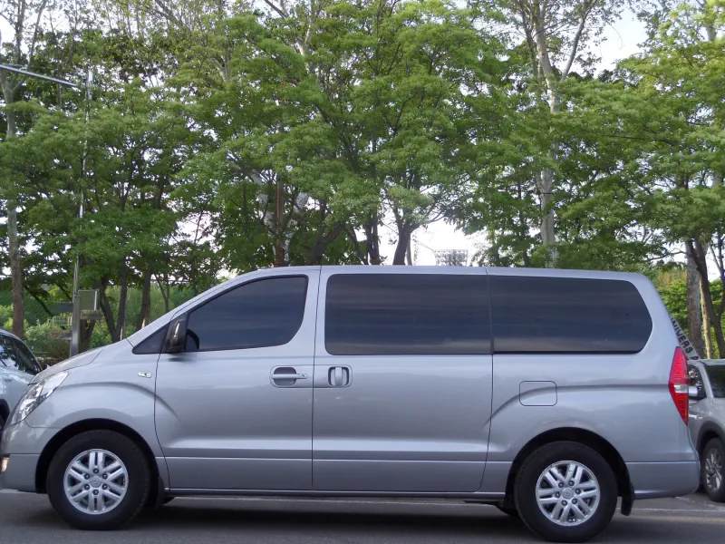 Hyundai Grand Starex