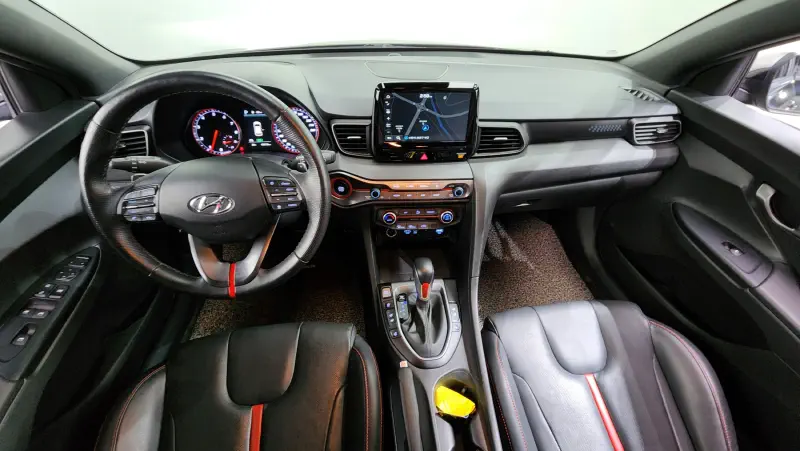 Hyundai Veloster