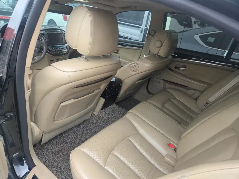 SsangYong Chairman W