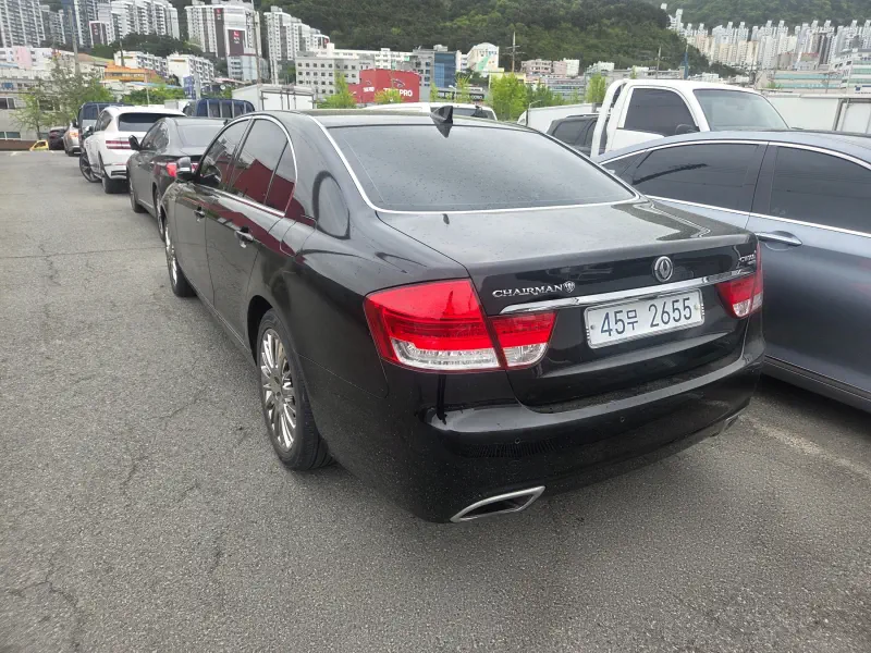 SsangYong Chairman W