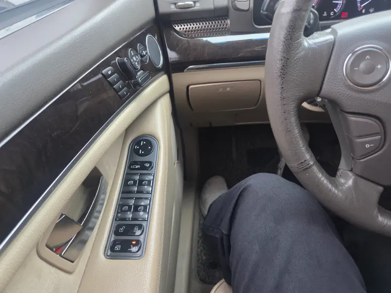 SsangYong Chairman W