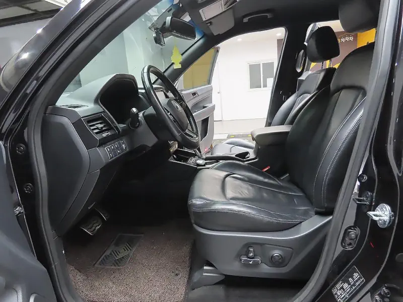 SsangYong Rexton Sports Khan