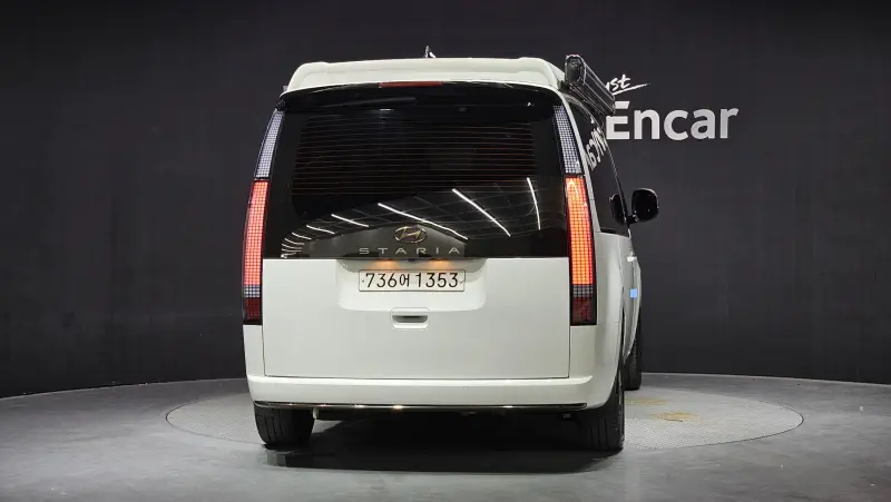 Hyundai Staria