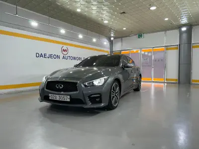 Infiniti Q50