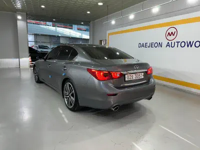 Infiniti Q50