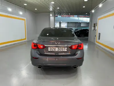 Infiniti Q50