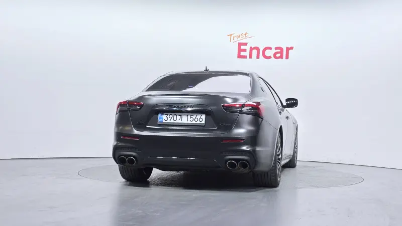 Maserati Ghibli