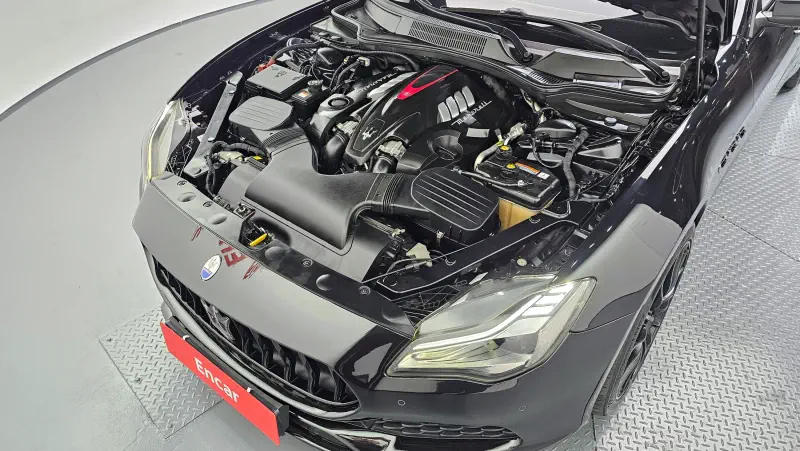 Maserati Quattroporte