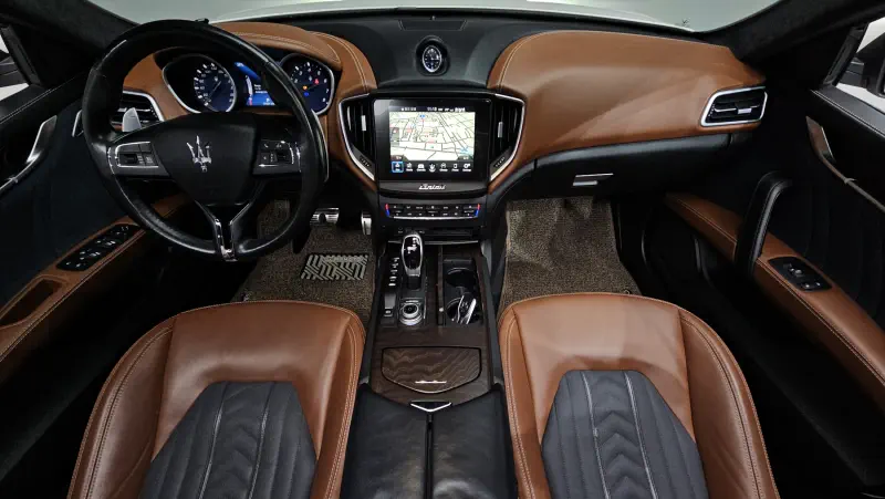 Maserati Ghibli
