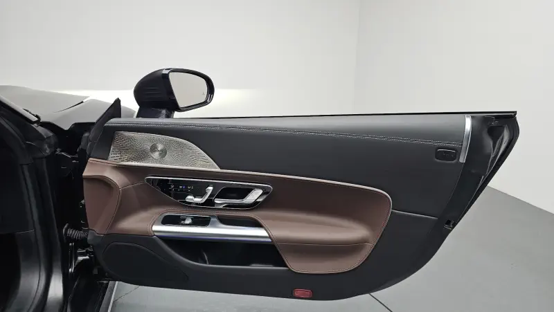 Mercedes-Benz SL-Class