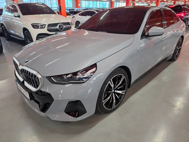 BMW 5-Series