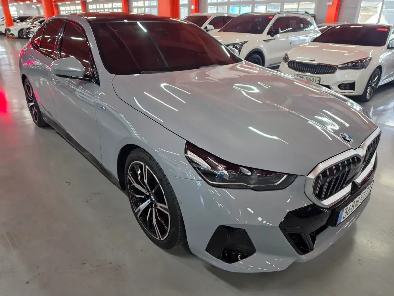 BMW 5-Series