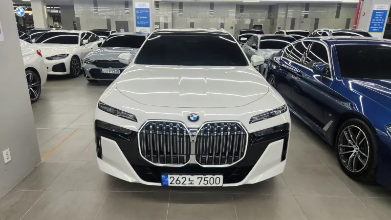 BMW 7-Series