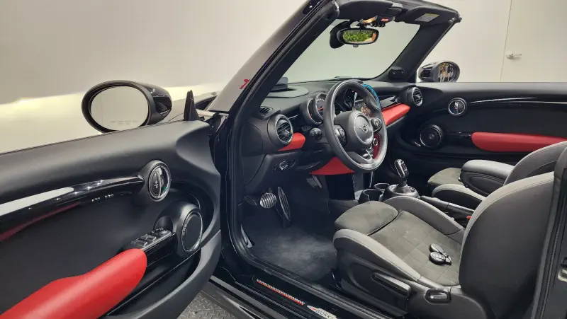 MINI Cabrio