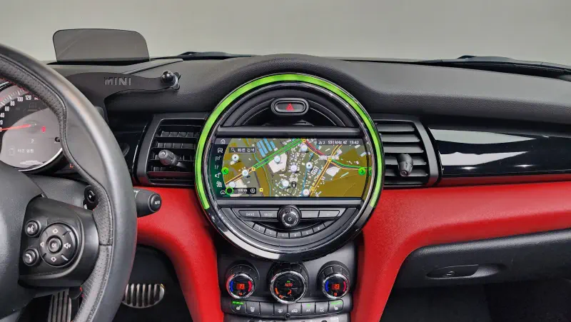 MINI Cabrio