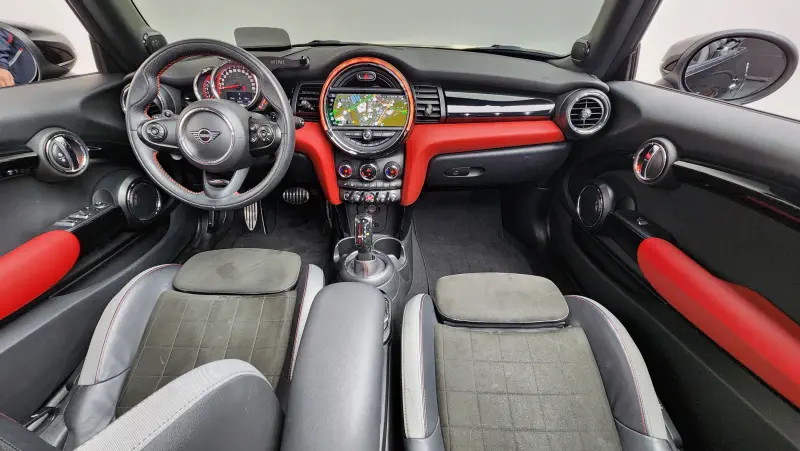 MINI Cabrio