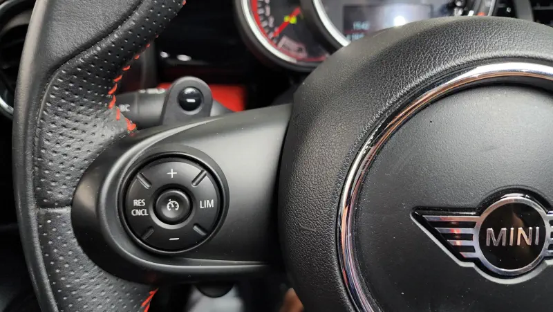 MINI Cabrio