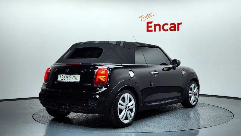 MINI Cabrio