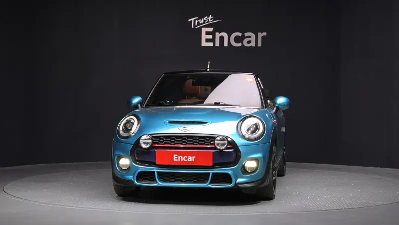 MINI Cooper Convertible