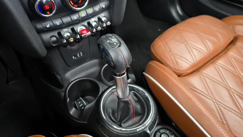 MINI Cooper Convertible