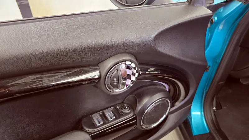 MINI Cooper Convertible