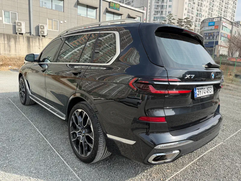 BMW X7