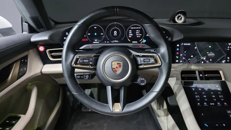 Porsche Taycan