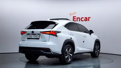 Lexus NX300h