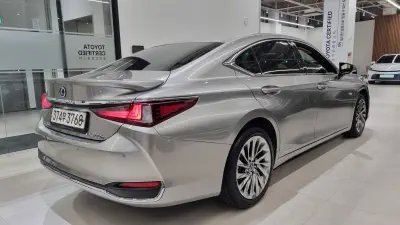 Lexus ES300h