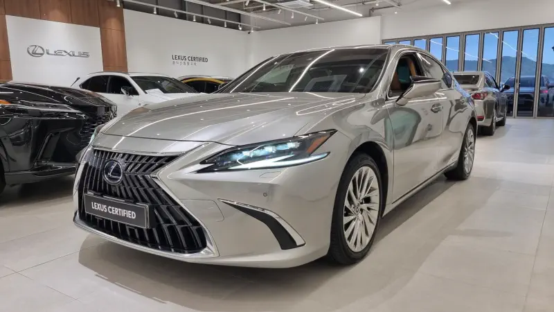 Lexus ES300h