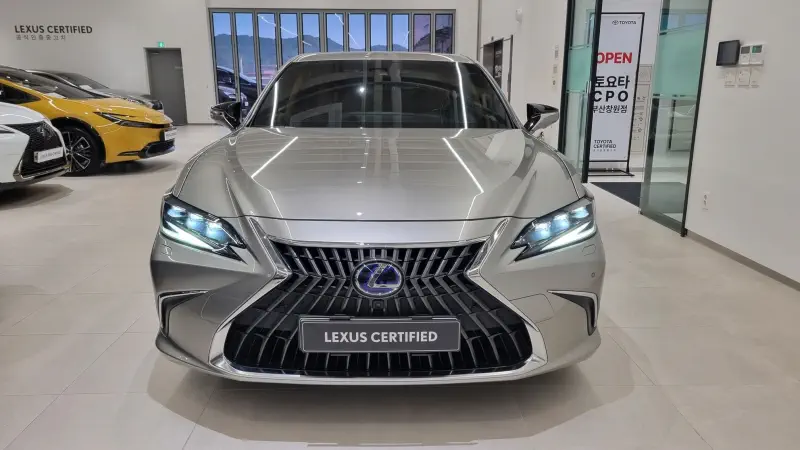 Lexus ES300h